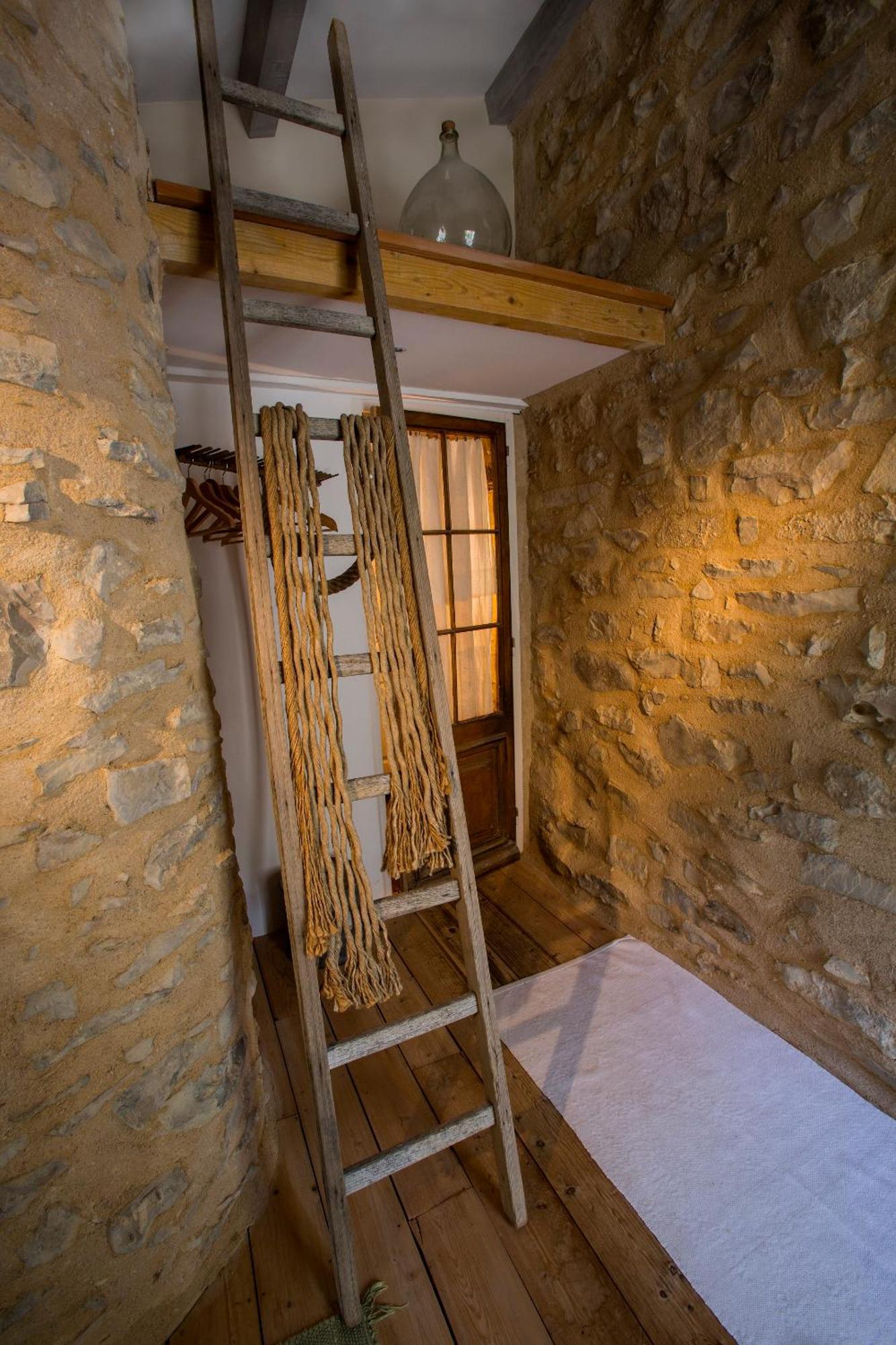 Bed and Breakfast Le Jas de Péguier Châteauneuf-Val-Saint-Donat Esterno foto