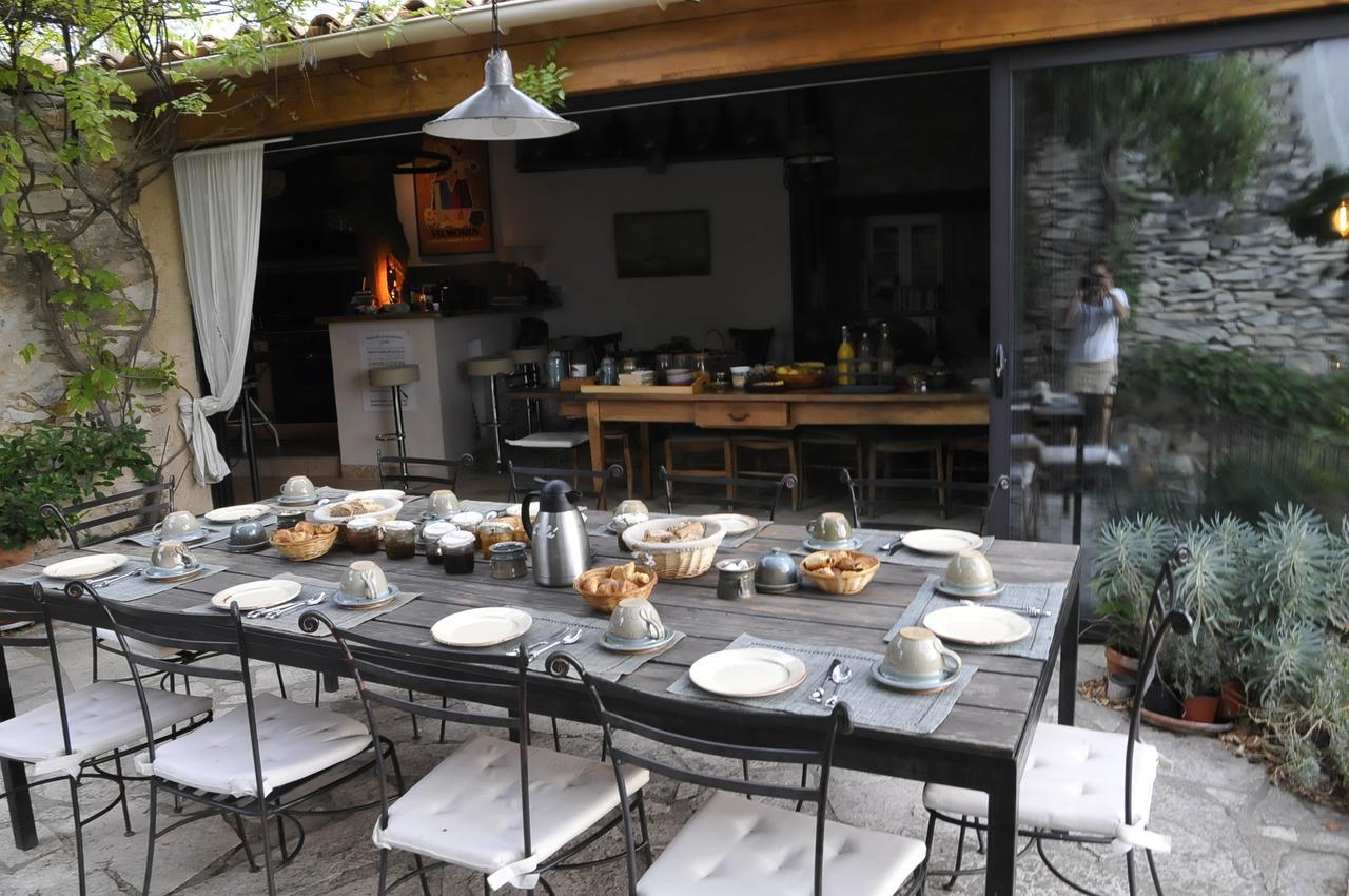 Bed and Breakfast Le Jas de Péguier Châteauneuf-Val-Saint-Donat Esterno foto